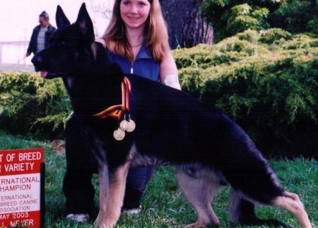 NATIONAL&INTERNATION Dugas Zairen Vom Haus